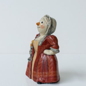 Colonial Snowlady