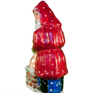 Glimmer Santa Putting Sack in Chimney