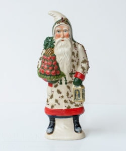 Applecone Santa in White Vine Coat