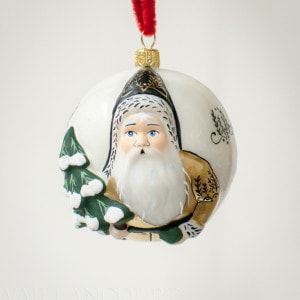 Jingle Balls™ Williamsburg Inn Santa