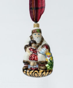 Santa with Girl Glimmer