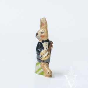 Bunny with Banjo