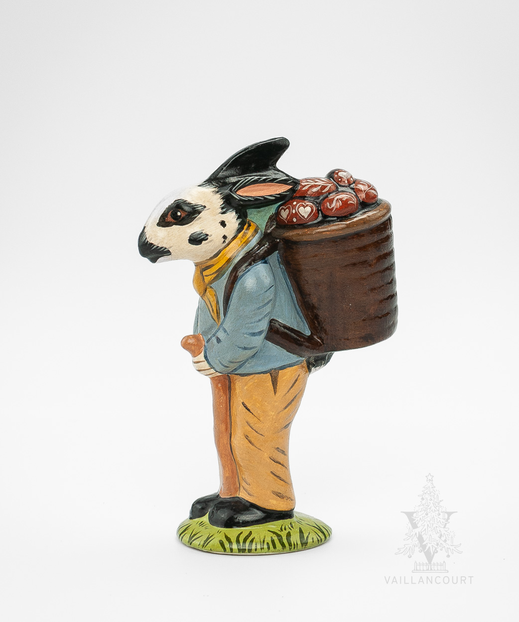 Rabbit with Onion Skin Egg, Ltd.