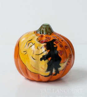 One of the 2016 assorted designs.
