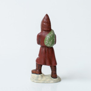 Striding Belsnickel