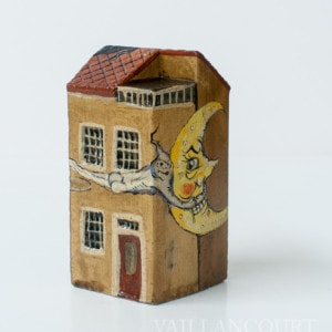 Haunted Village � Building #4 (Assorted)