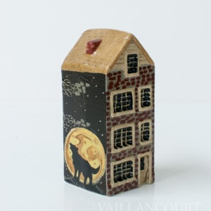 Haunted Village � Building #5 (Assorted)