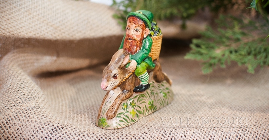 2017 Irish Santa - Irish Gnome Ridding Rabbit, VFA Nr 17017