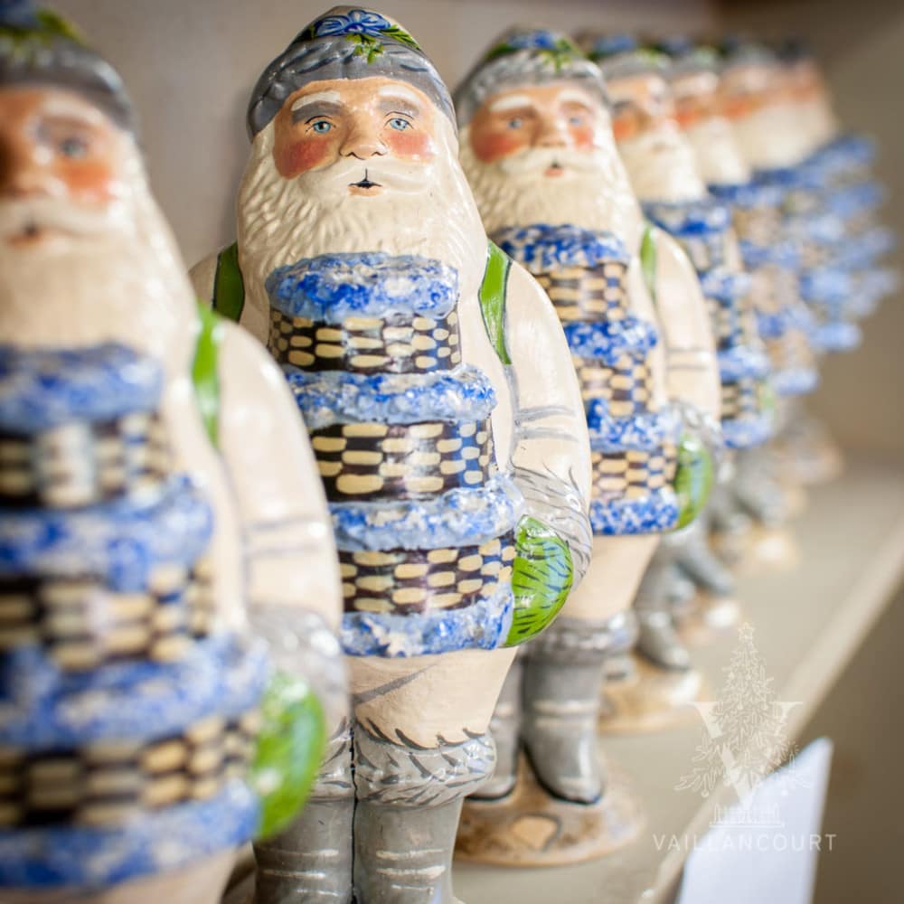 Nantucket Santa With Stacked Baskets of Hydrangeas