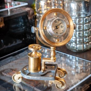 Gizmo Table Clock