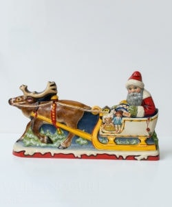 Large Santa in Sleigh