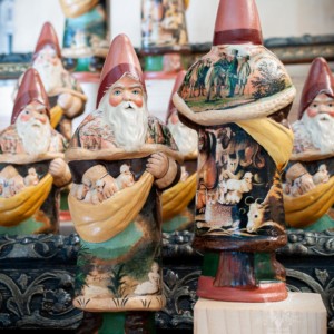 Peaceable Kingdom Santa