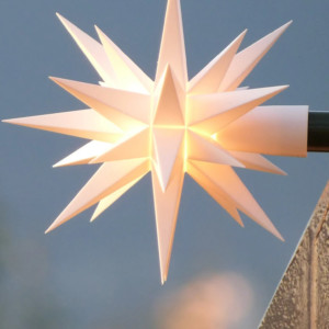 Herrnhut Plastic White Moravian Star Chain (12m)