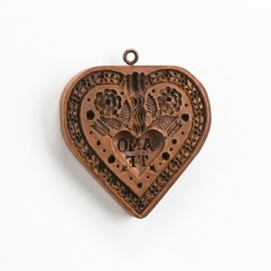Amo Te Heart Cookie Mould Reproduction