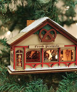 Peppermint Twist Pretzel Cottage