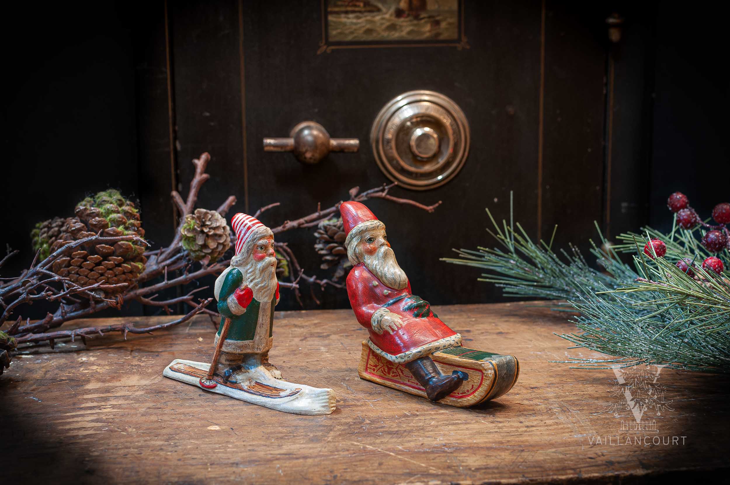 The Museum Vault Collection, Featuring VFA Nr. 165 & 554.