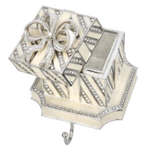 OLIVIA RIEGEL White Gift Box Stocking Holder