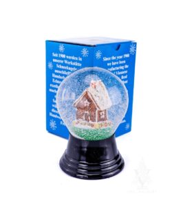 Perzy Snowglobe ? Gingerbread House