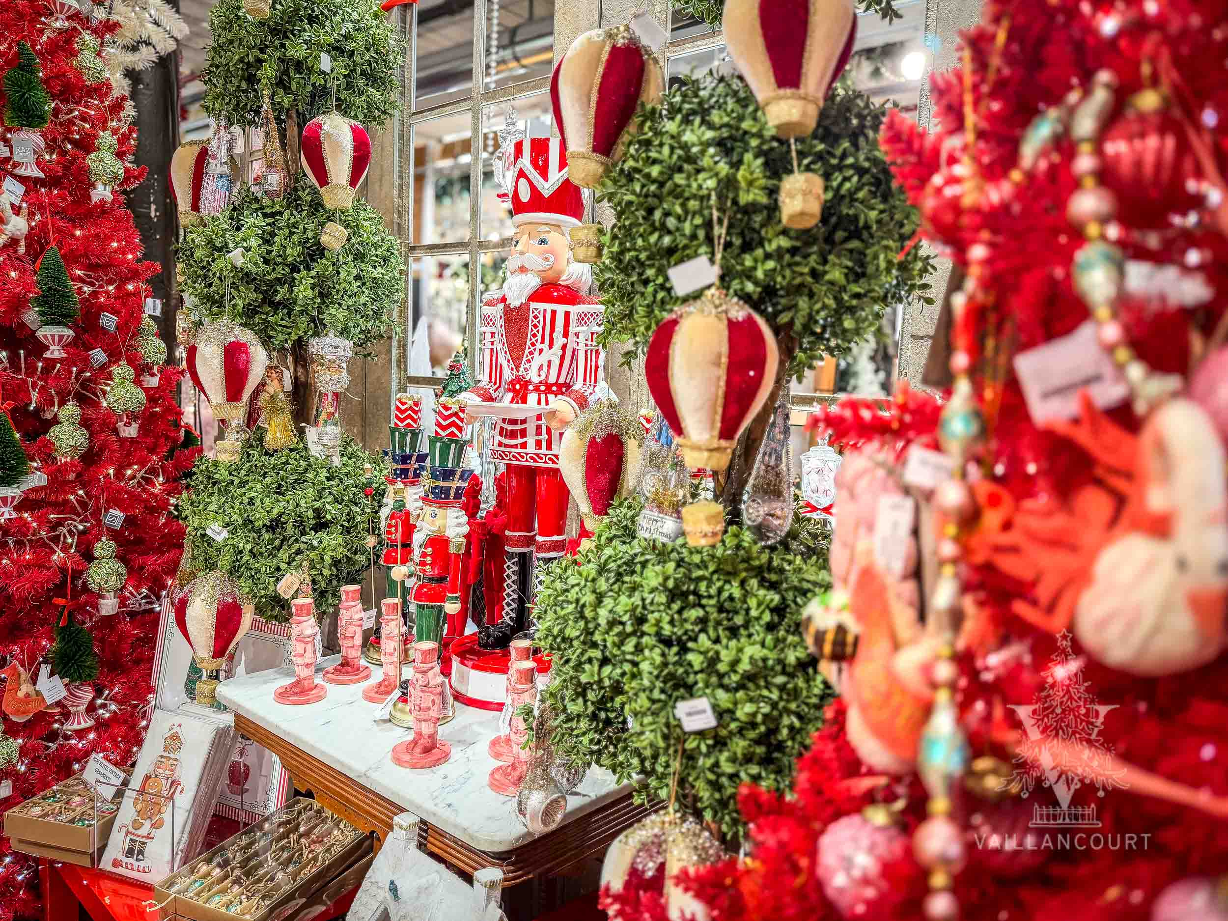Rediscover the Joy of Christmas - Vaillancourt Folk Art
