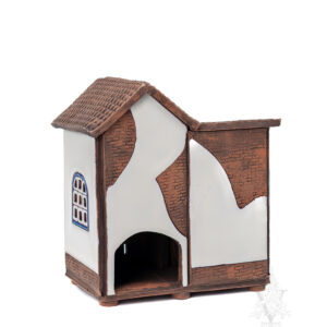 Keramik Tudor with Flowers & Blue Trim